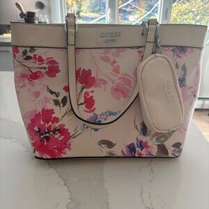 Guess Pocketbook